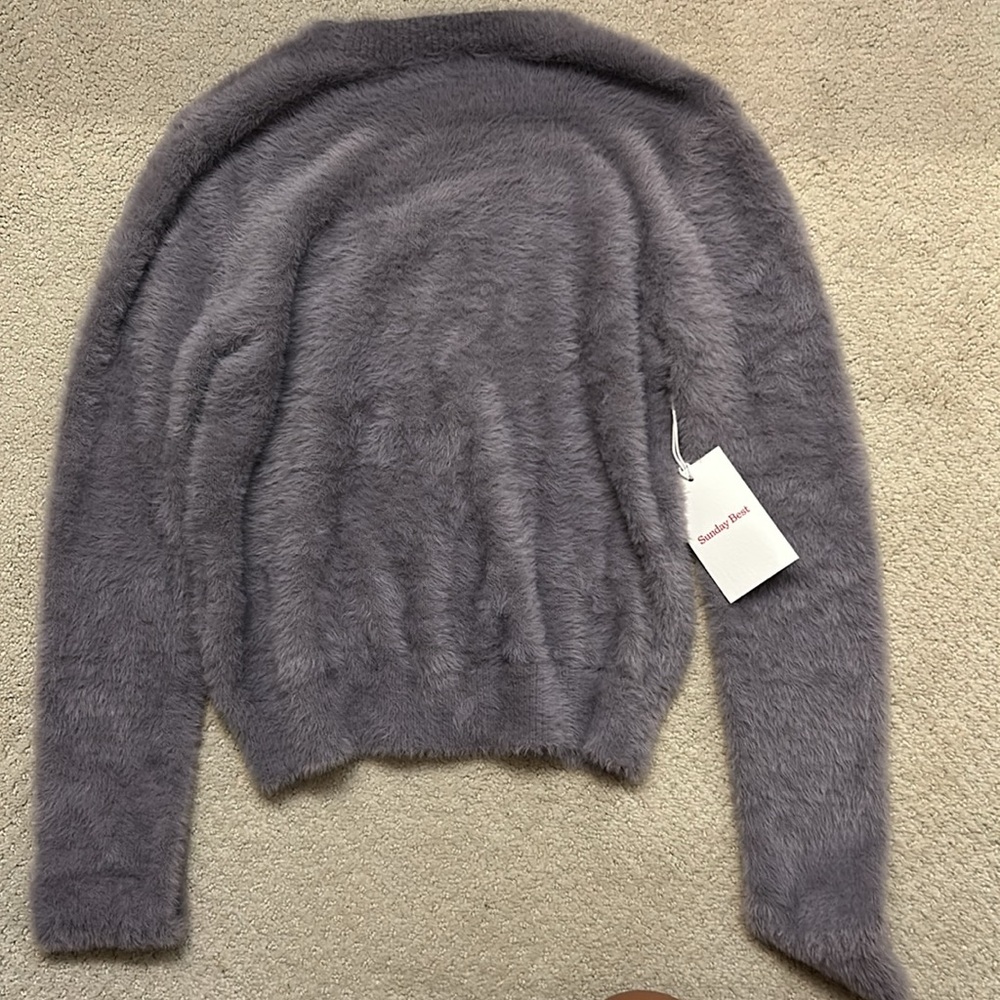 Sweater - Picture 3 of 4